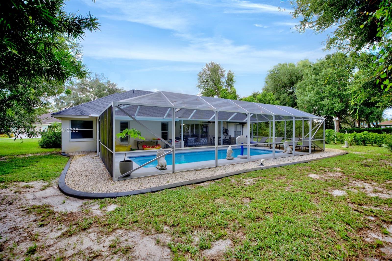 PRAIRIE OAKS - Residential