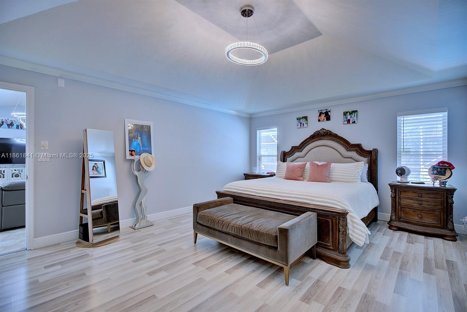 PRAIRIE OAKS - Residential