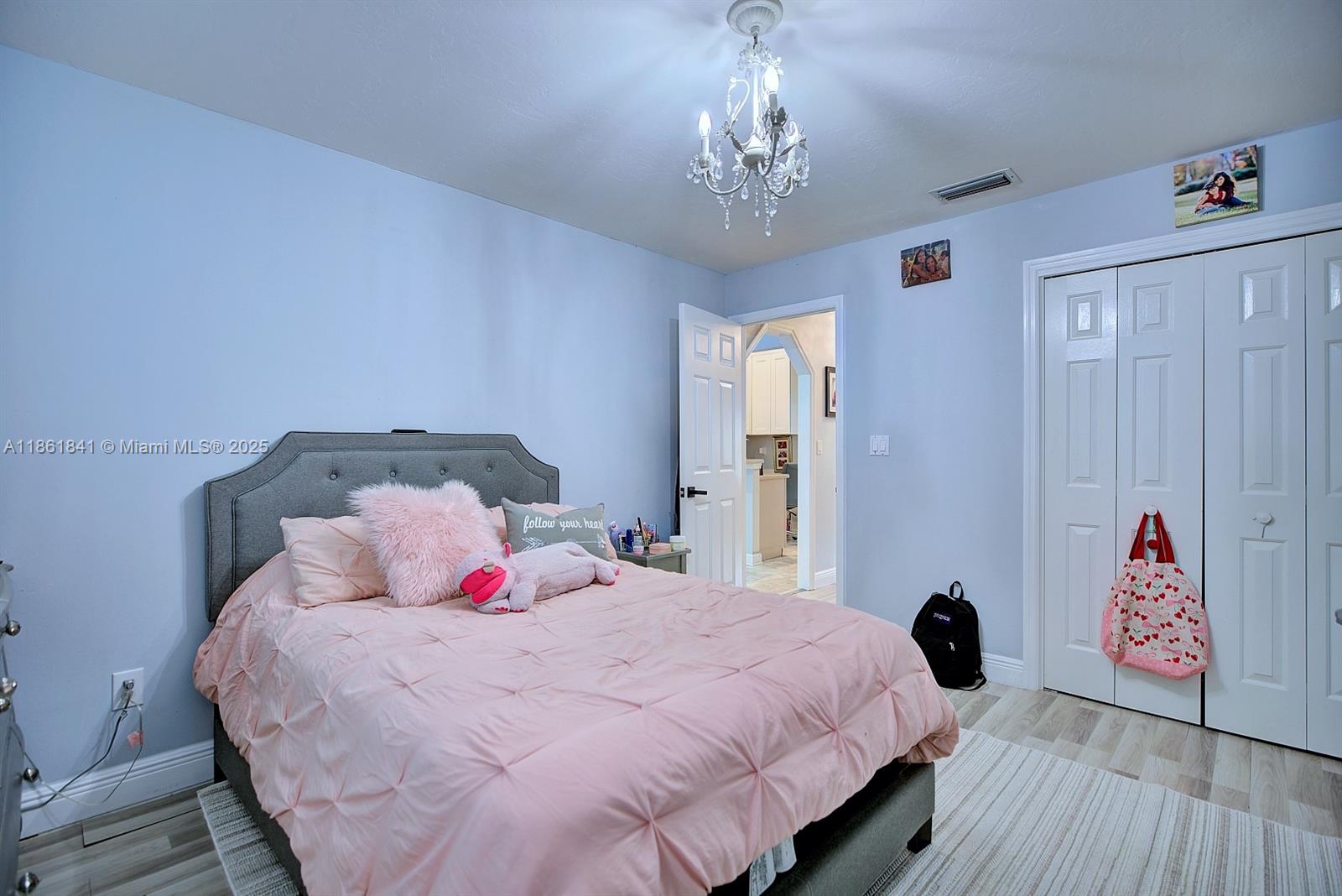 PRAIRIE OAKS - Residential