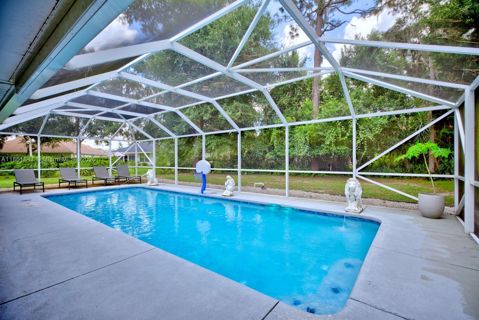 PRAIRIE OAKS - Residential