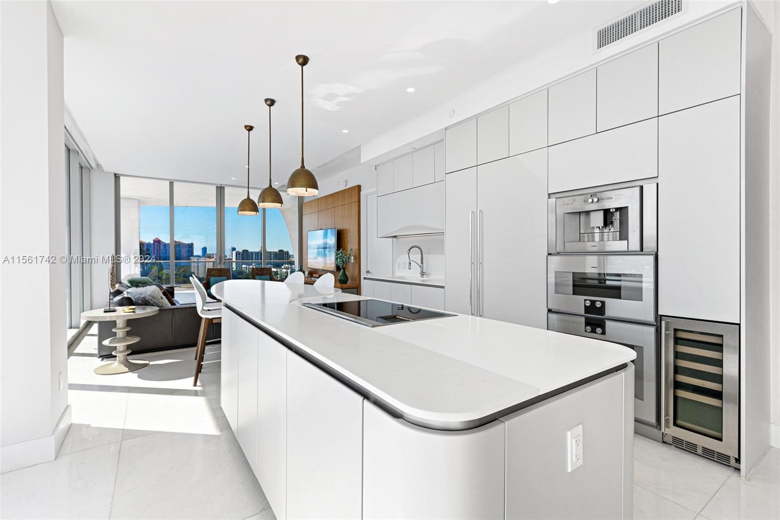 JADE SIGNATURE CONDO - Residential