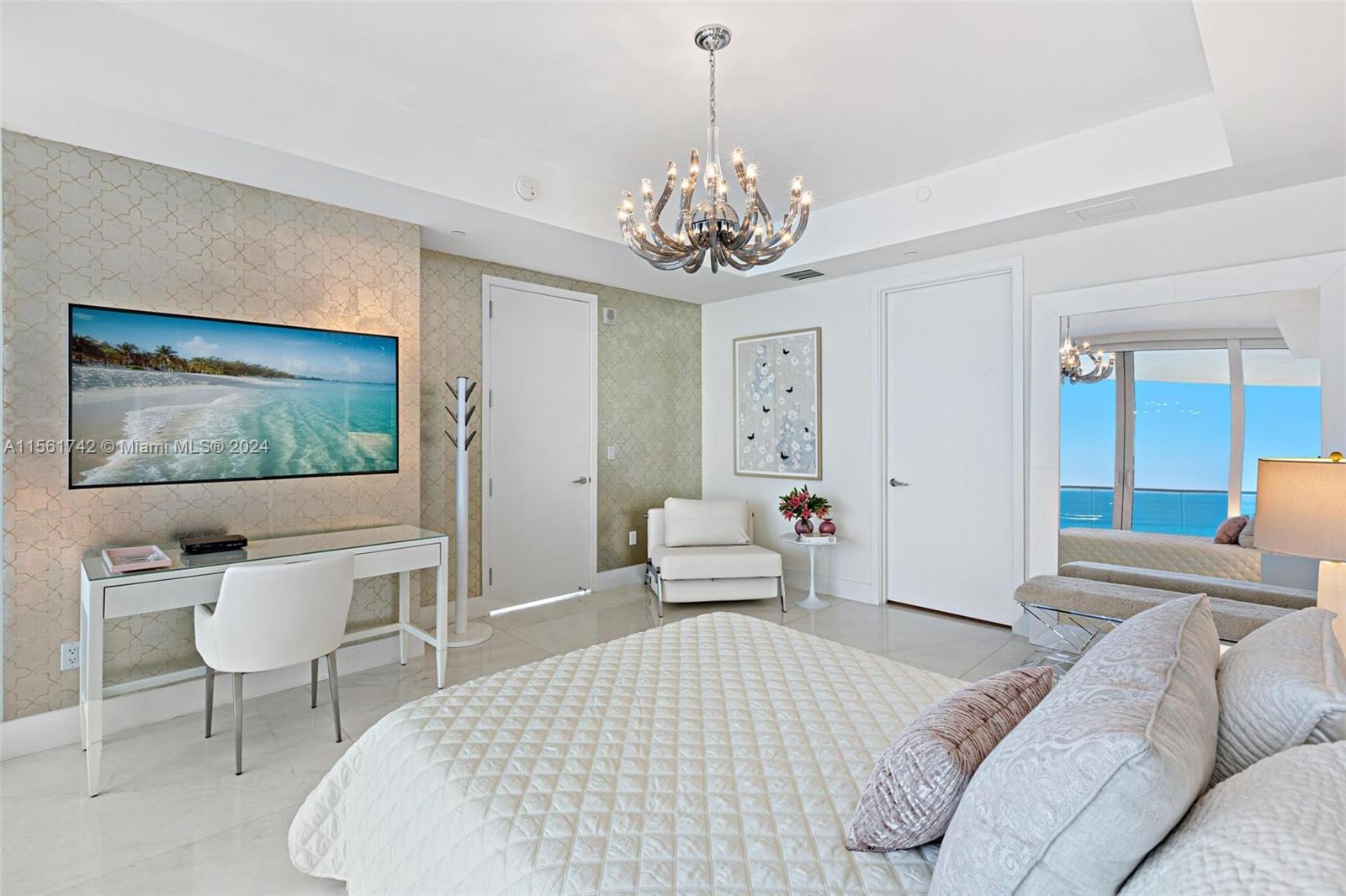 JADE SIGNATURE CONDO - Residential