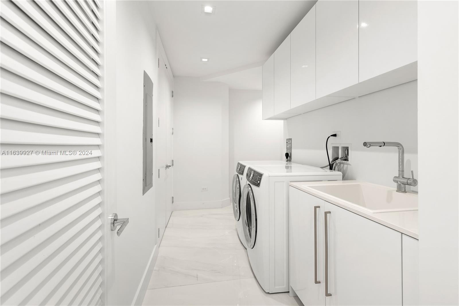 NORTH BISCAYNE BEACH AMEN - Residential Lease