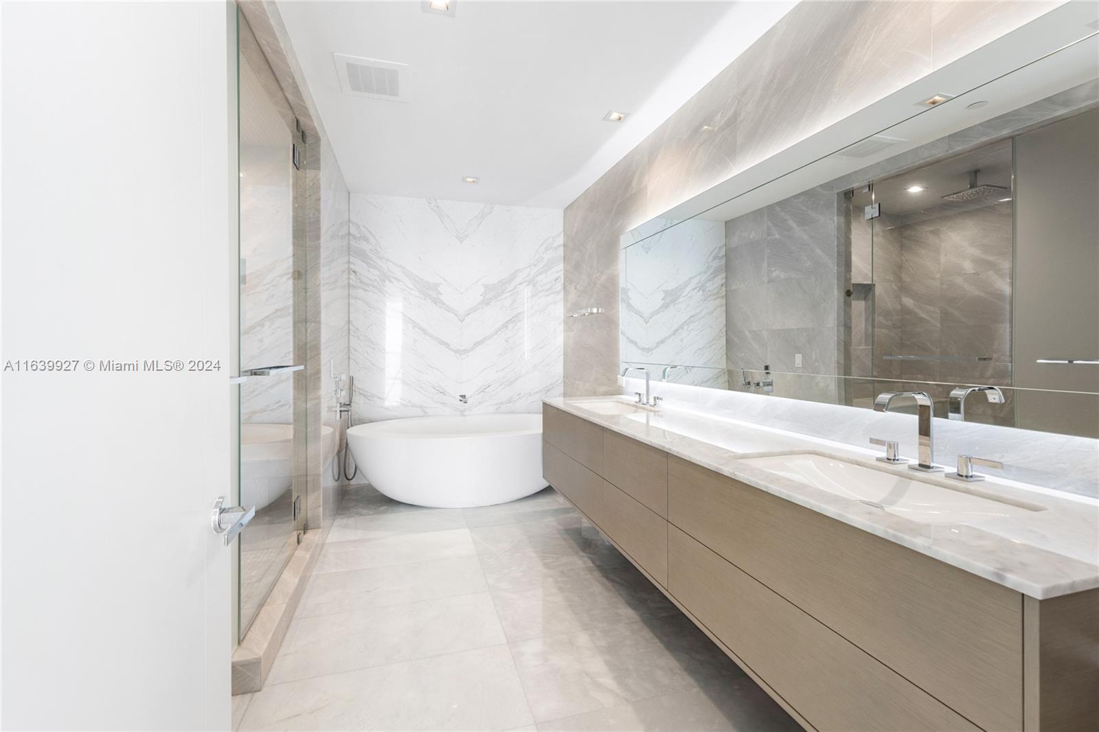 NORTH BISCAYNE BEACH AMEN - Residential Lease