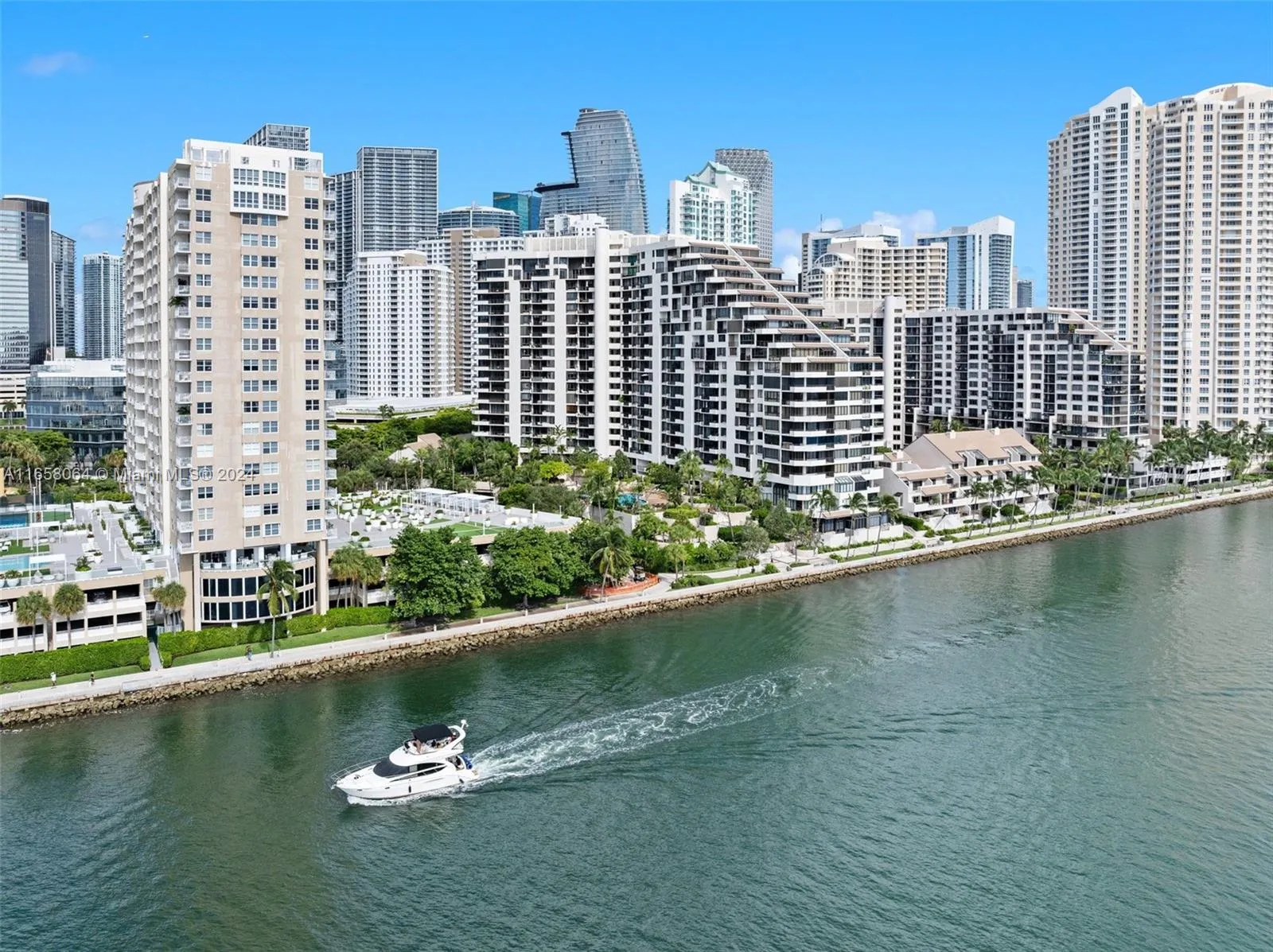 Miami, Florida 33131, United States, 2 Bedrooms Bedrooms, ,2 BathroomsBathrooms,Residential,Active,43510