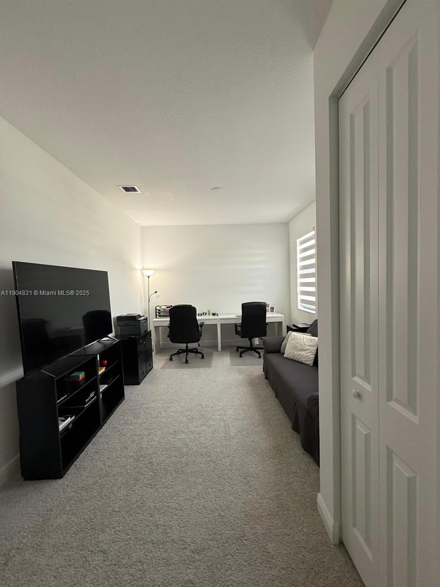 SKY COVE SOUTH PHASE 1 B - Residential Lease