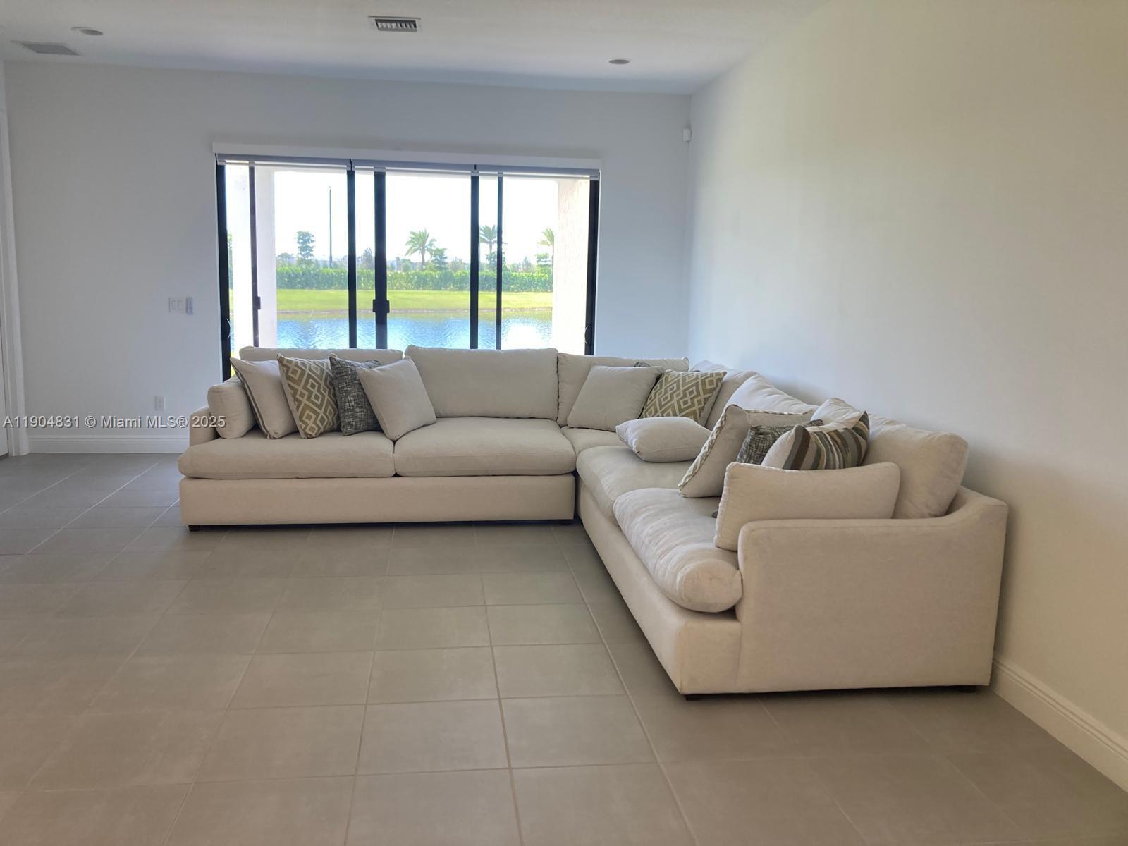 SKY COVE SOUTH PHASE 1 B - Residential Lease