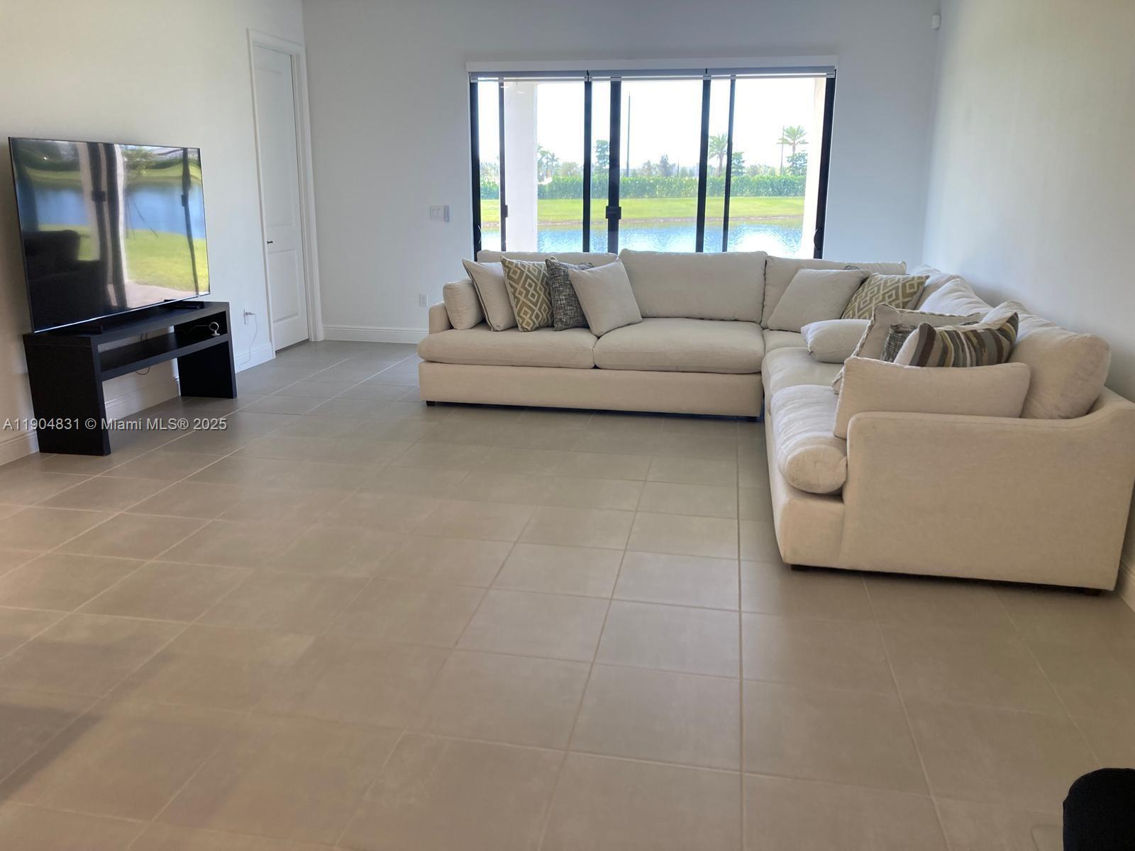 SKY COVE SOUTH PHASE 1 B - Residential Lease