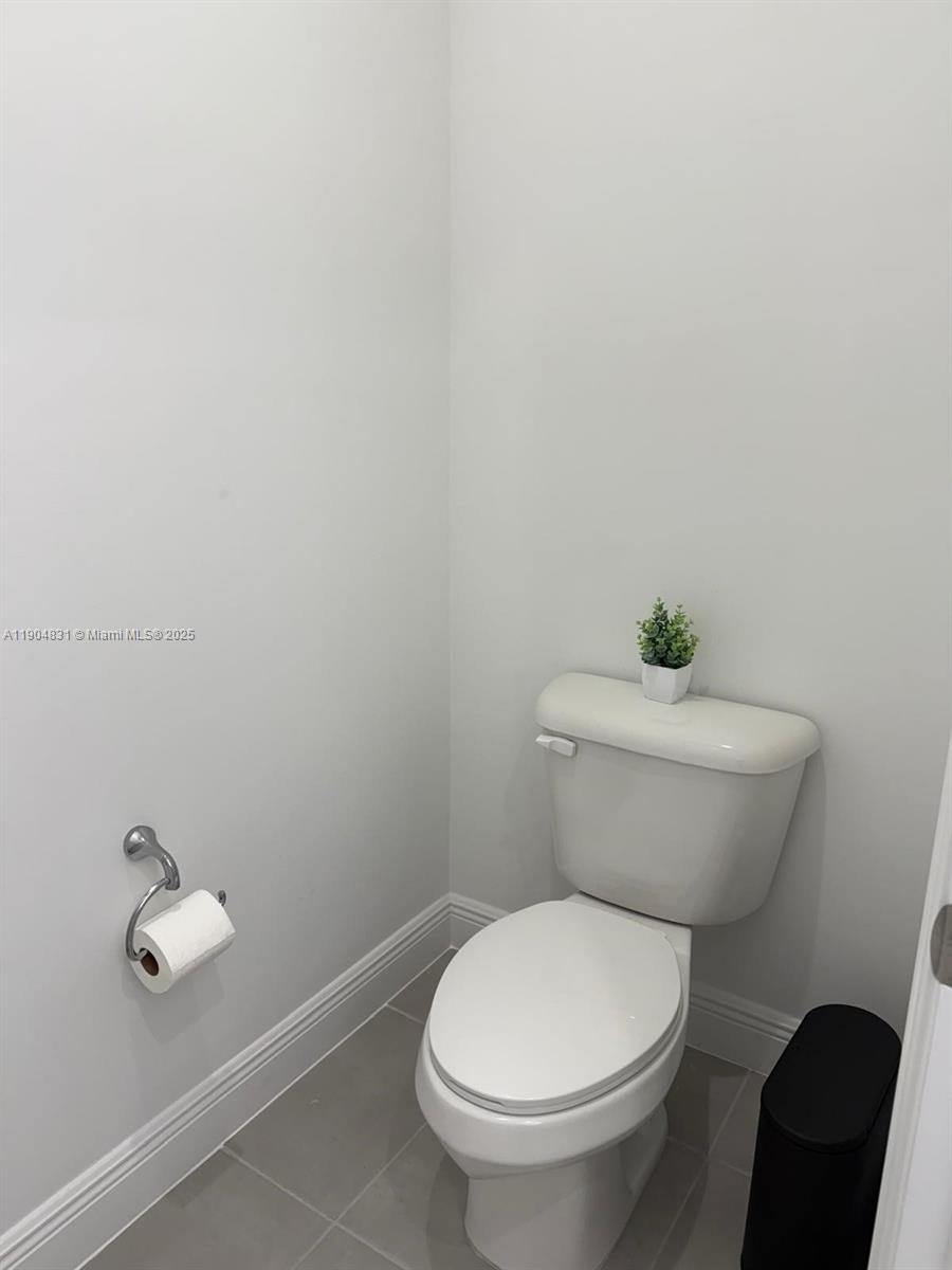 SKY COVE SOUTH PHASE 1 B - Residential Lease