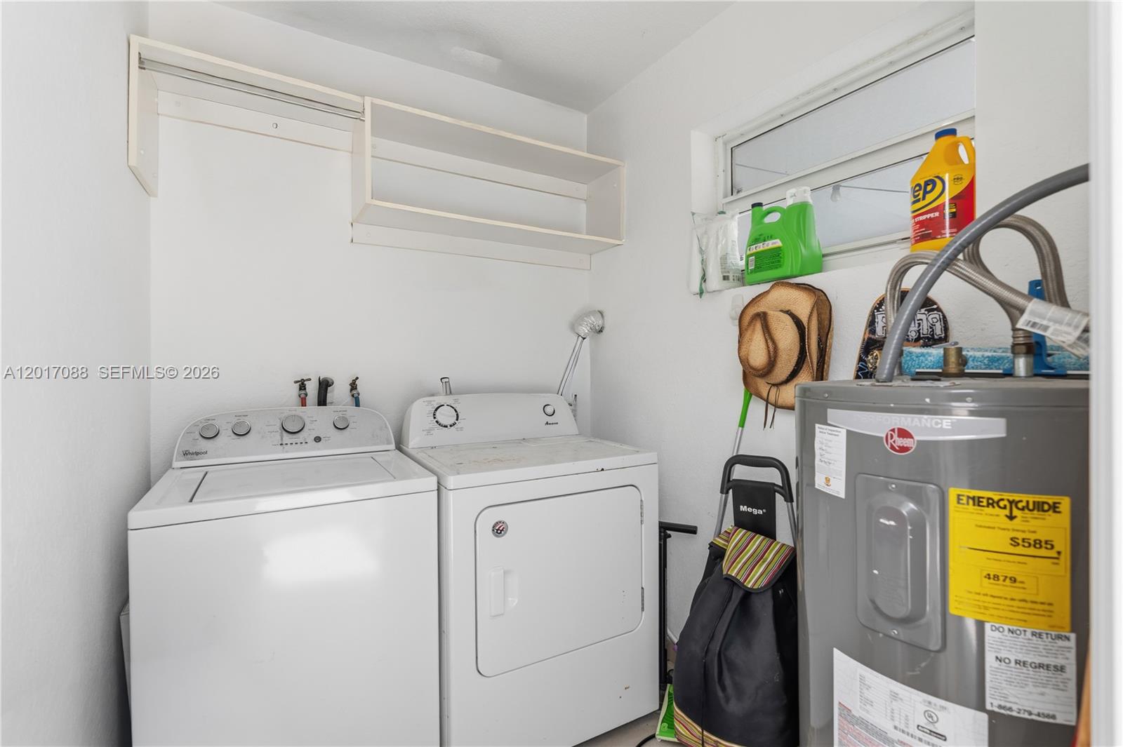 HOLLYWOOD - Residential Lease