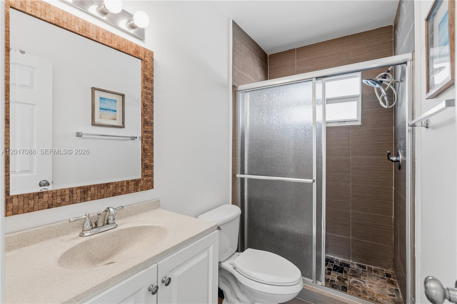 HOLLYWOOD - Residential Lease