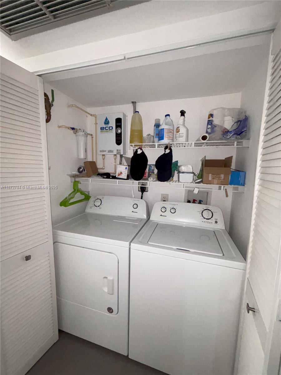 RIVERS EDGE AT OAKWOOD - Residential Lease