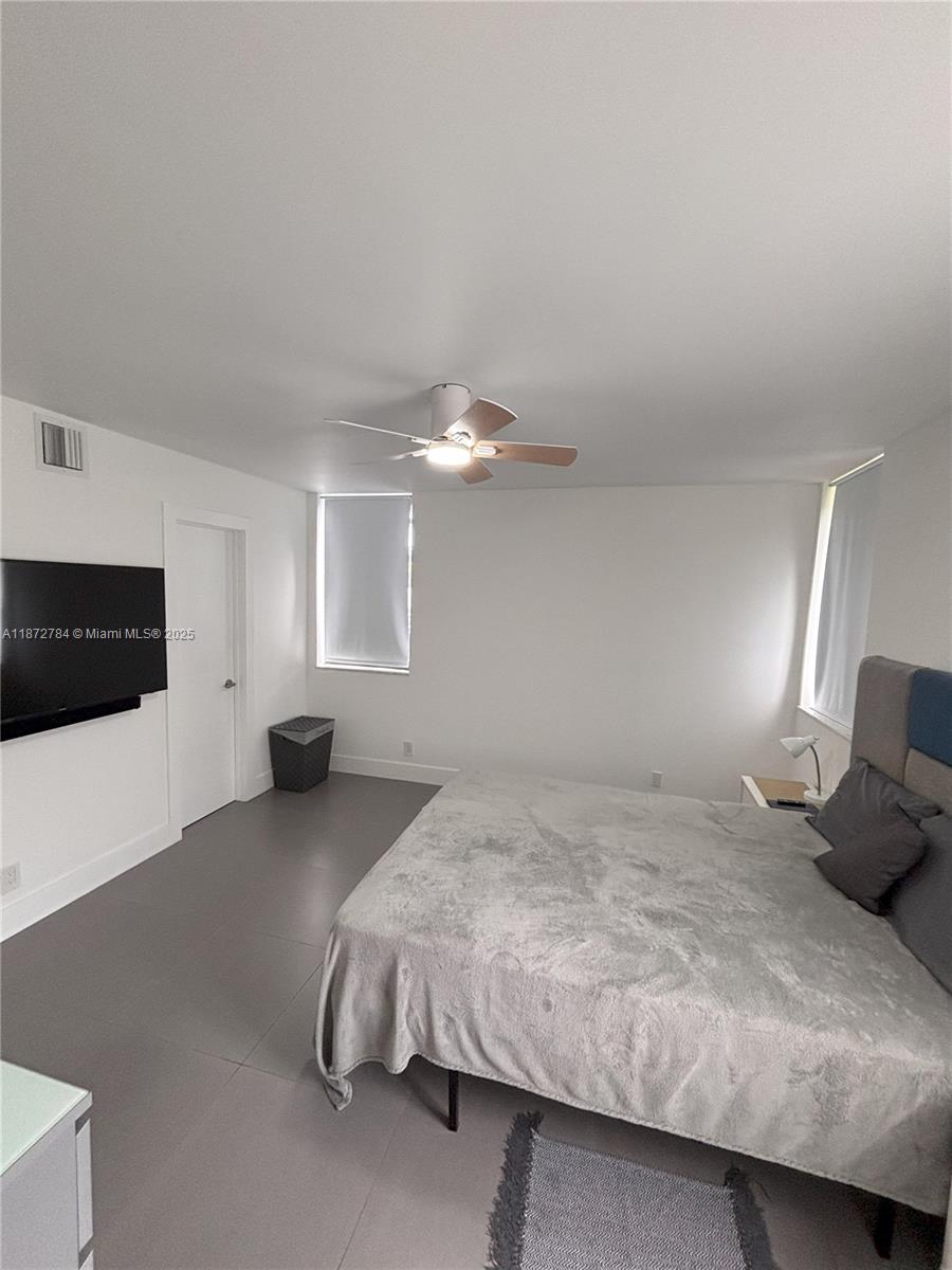 RIVERS EDGE AT OAKWOOD - Residential Lease