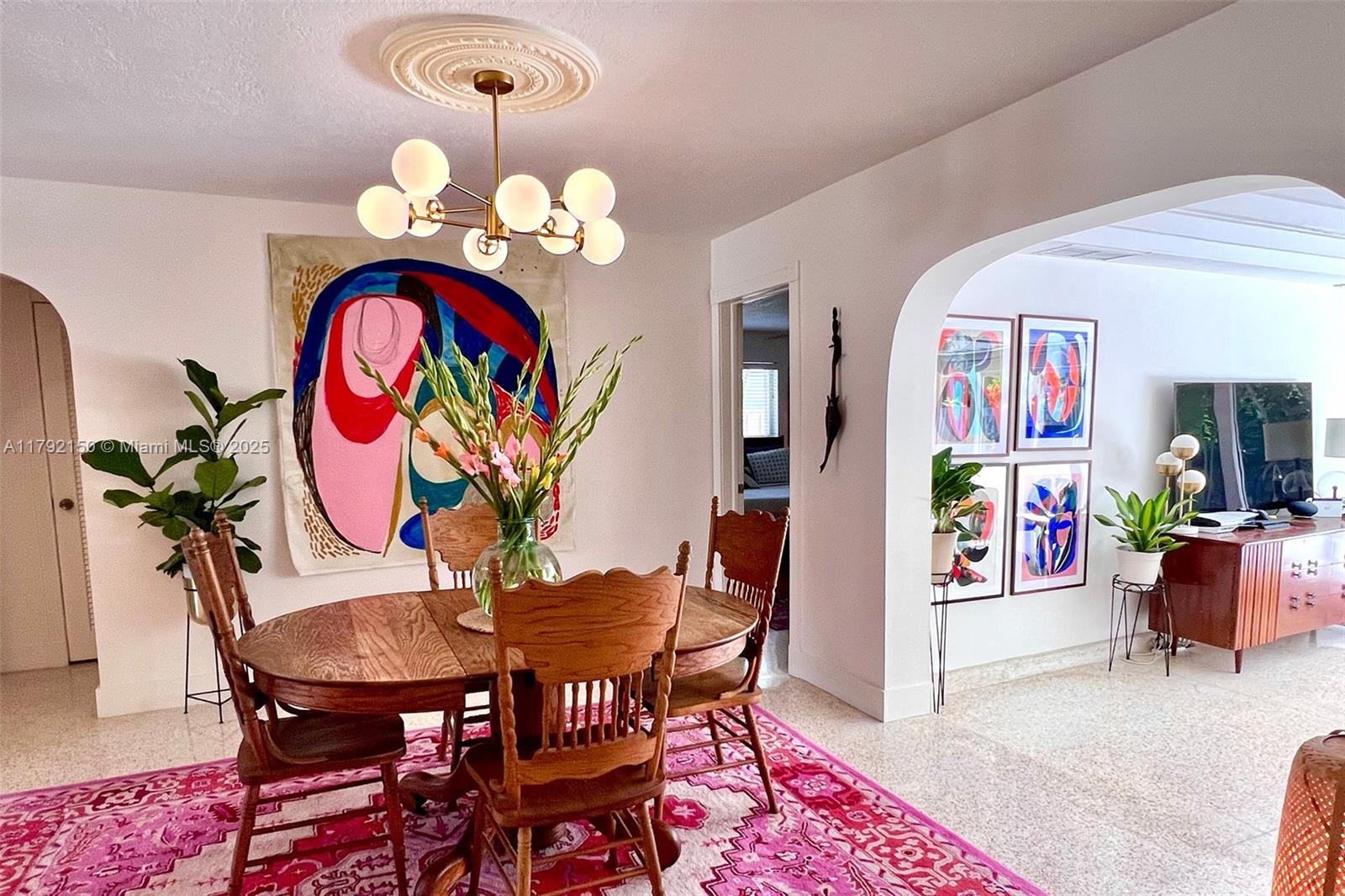 HOLLYWOOD LAKES SECTION - Residential