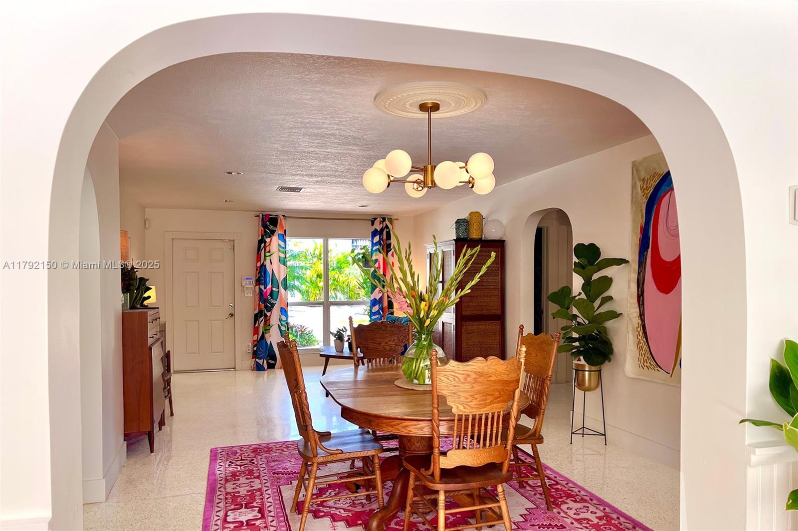 HOLLYWOOD LAKES SECTION - Residential