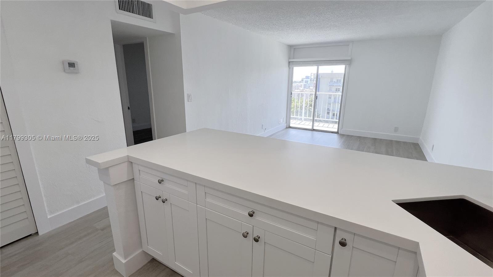 4550 NW 9th St 903E