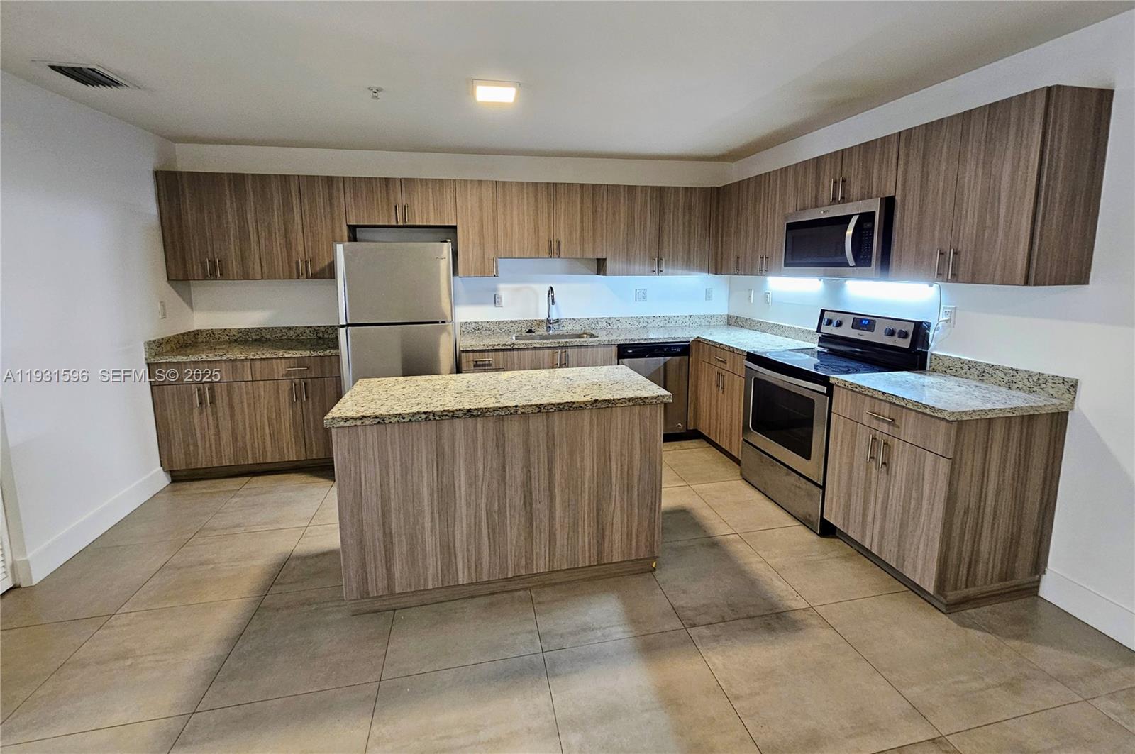 WEST FLAGLER PK SEC B - Residential Lease