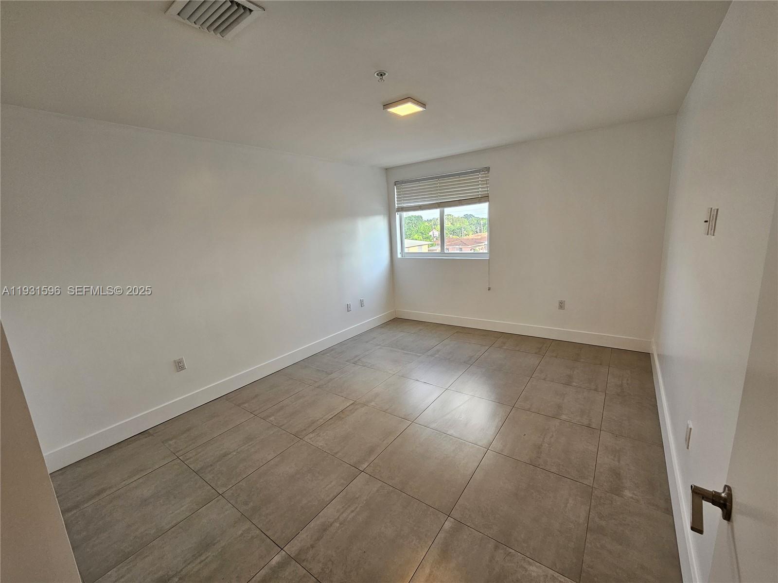 WEST FLAGLER PK SEC B - Residential Lease