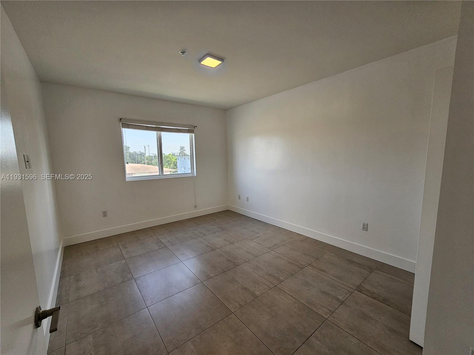 WEST FLAGLER PK SEC B - Residential Lease