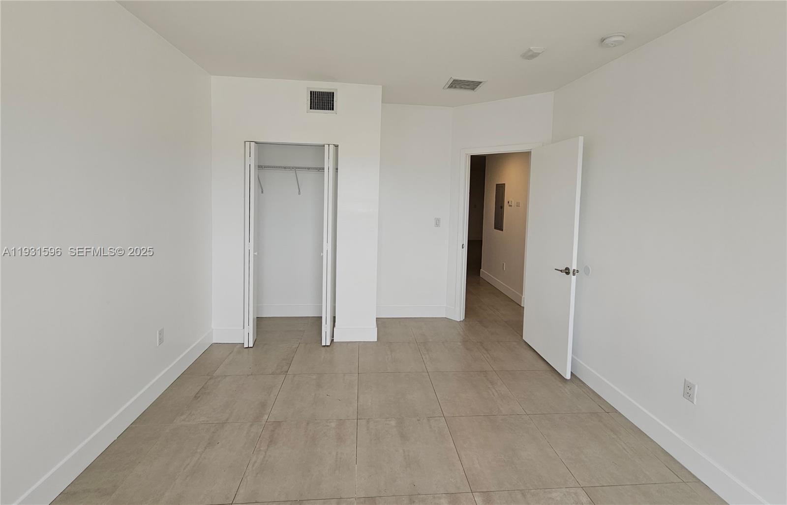 WEST FLAGLER PK SEC B - Residential Lease