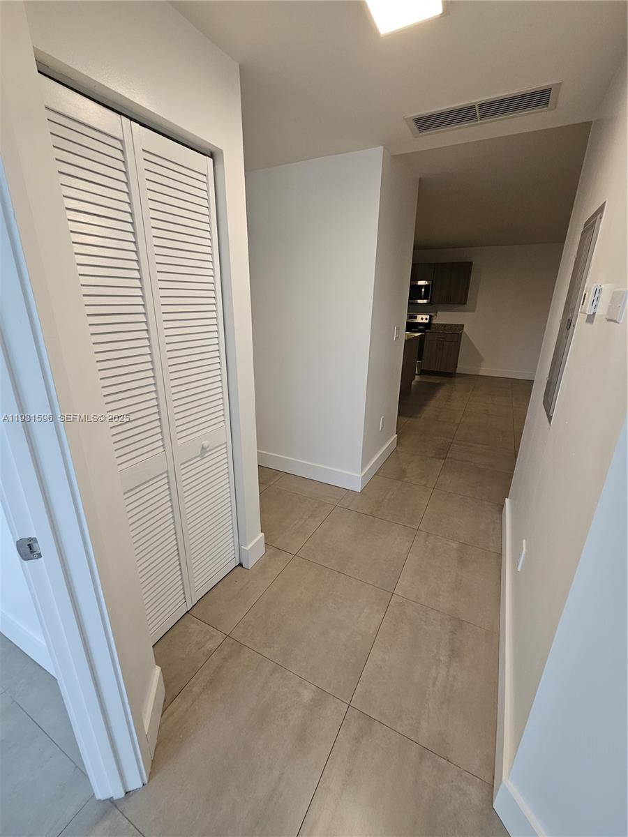 WEST FLAGLER PK SEC B - Residential Lease