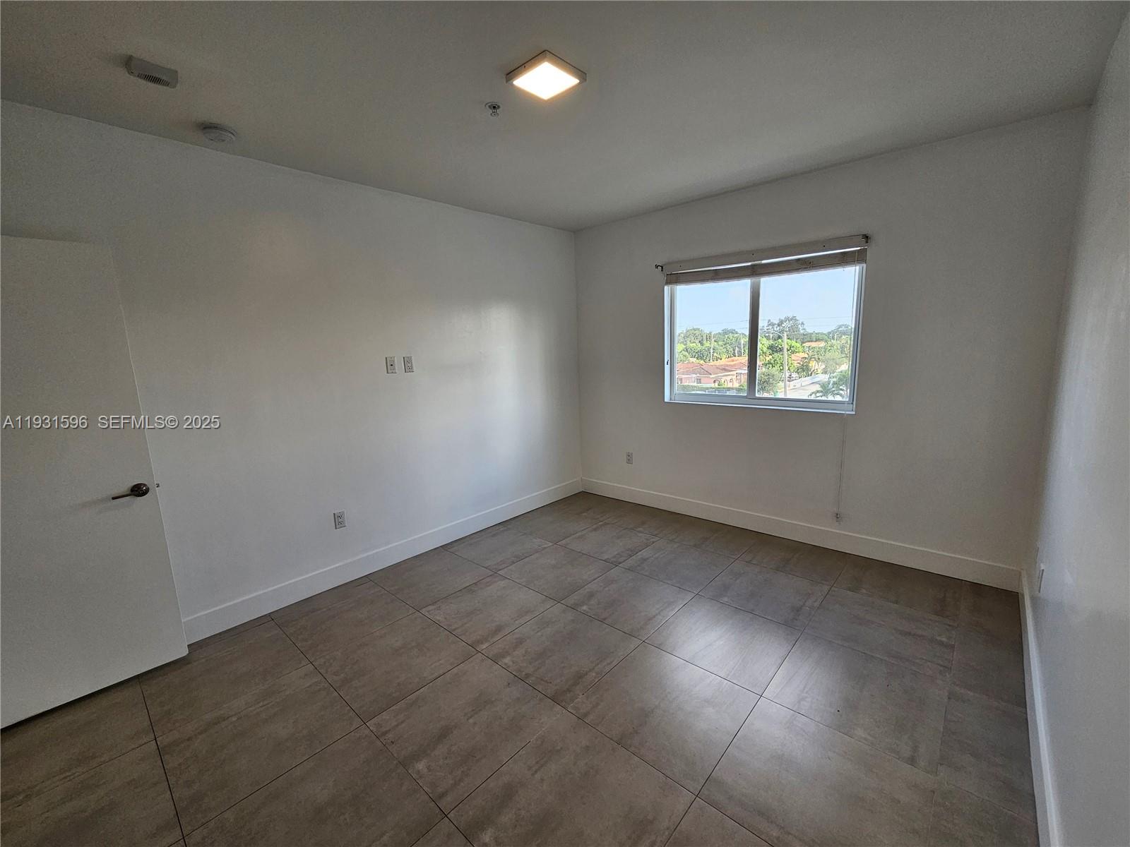 WEST FLAGLER PK SEC B - Residential Lease