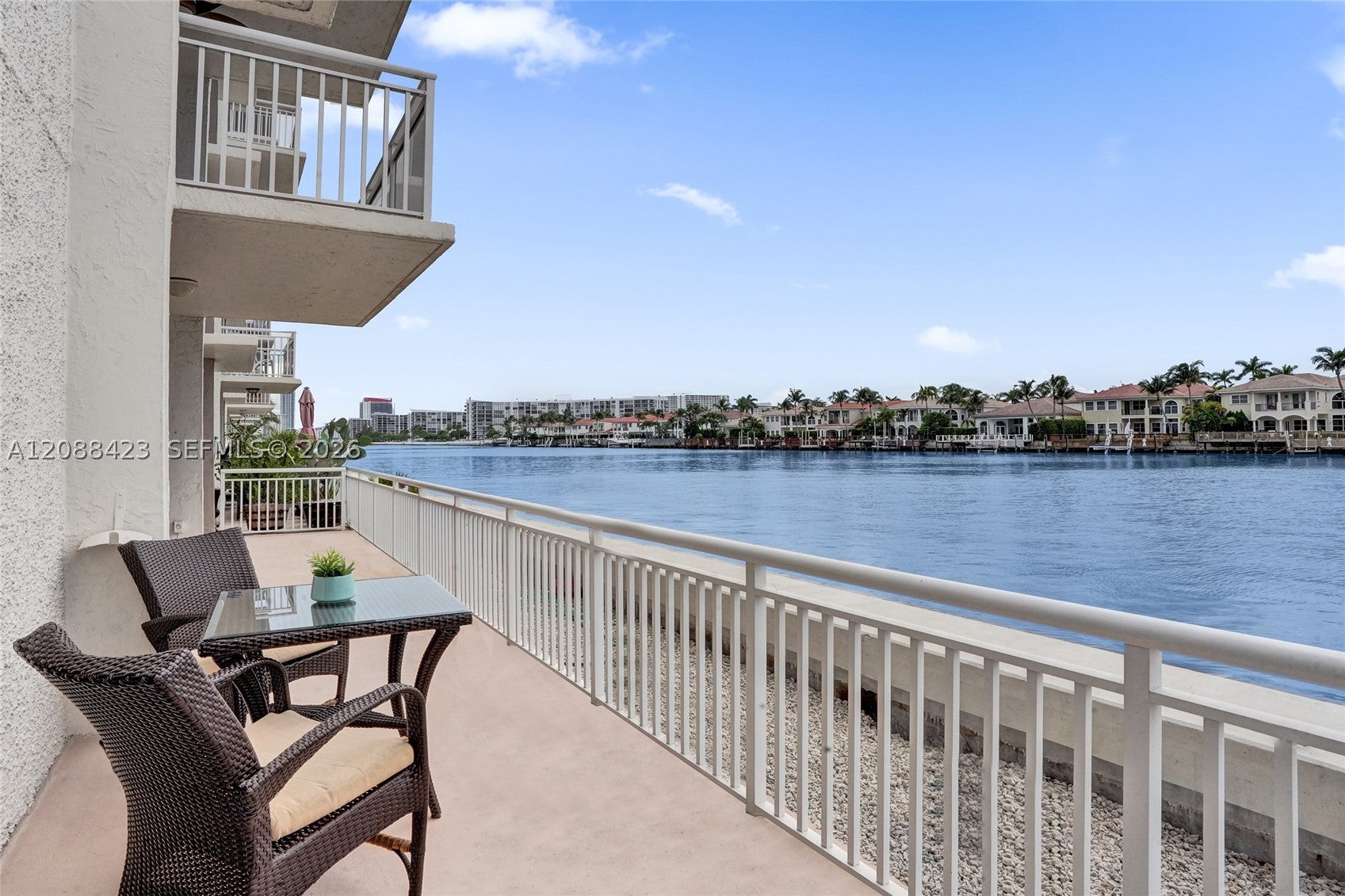 1600 S Ocean Dr 1F
