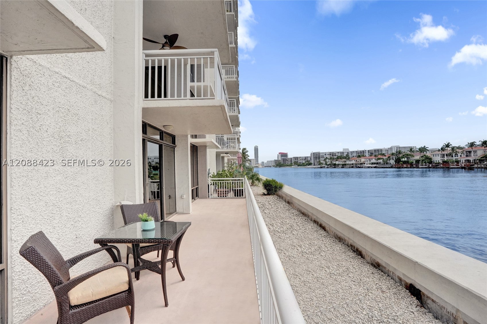 1600 S Ocean Dr 1F