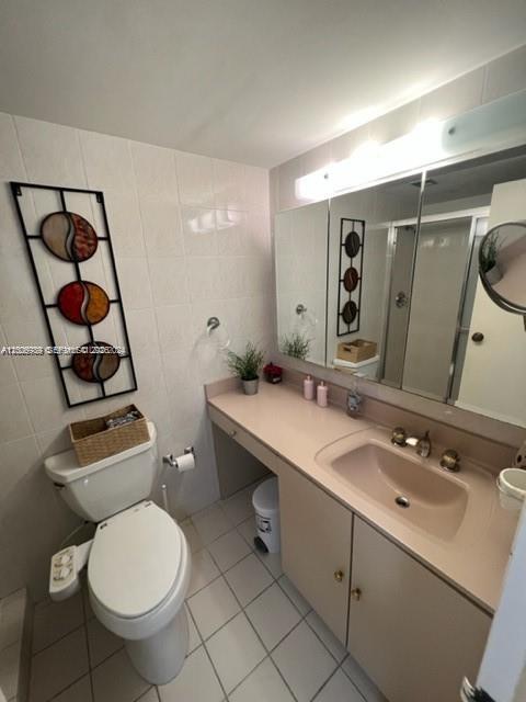 REEF SOUTH CONDO - Residential