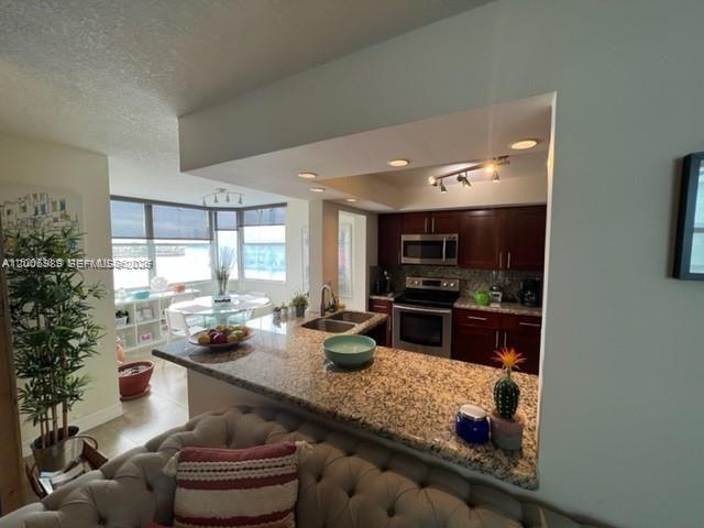 16570 NE 26th Ave 4A