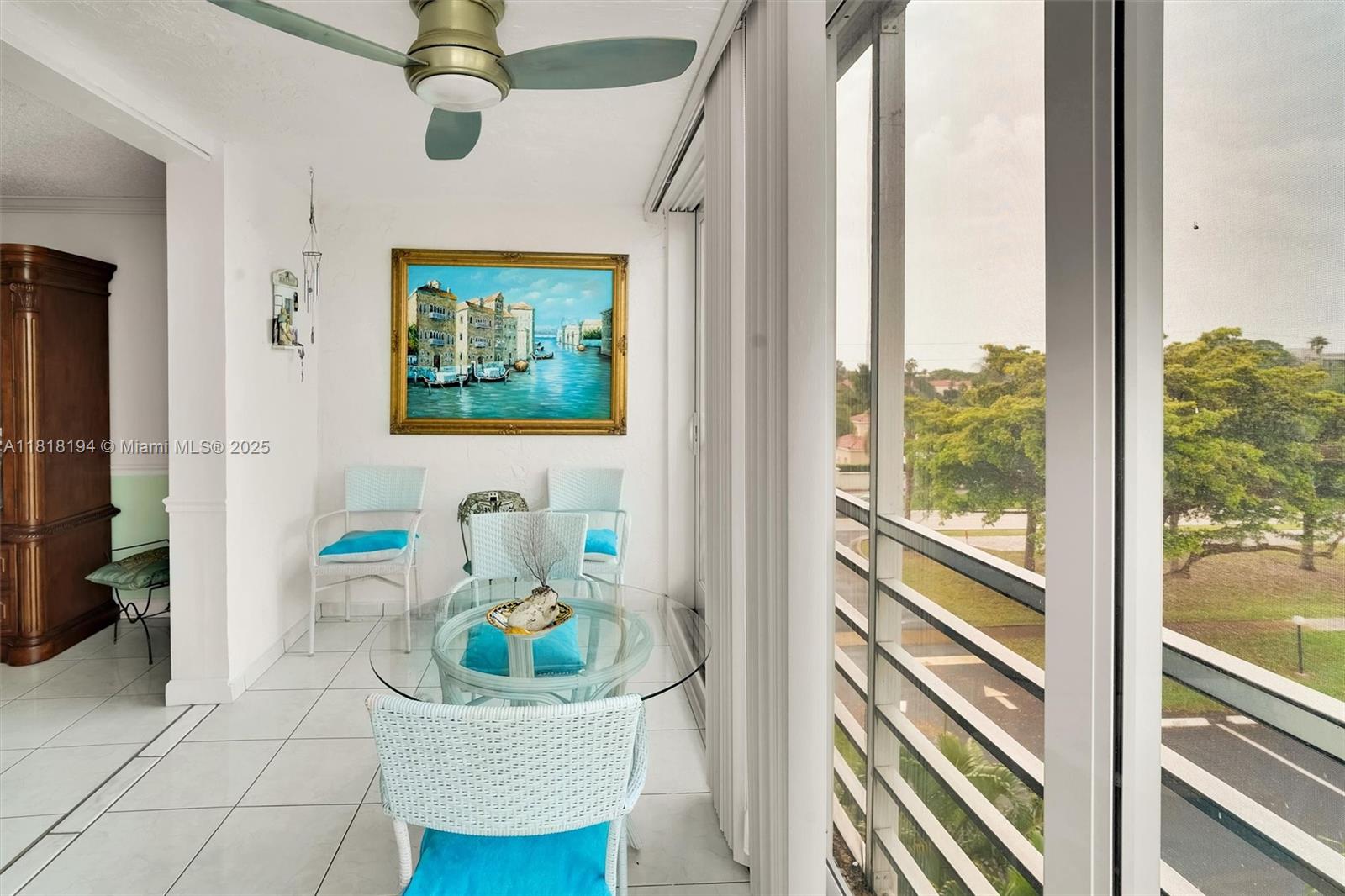 MEADOWBROOK LAKES CONDO - Residential
