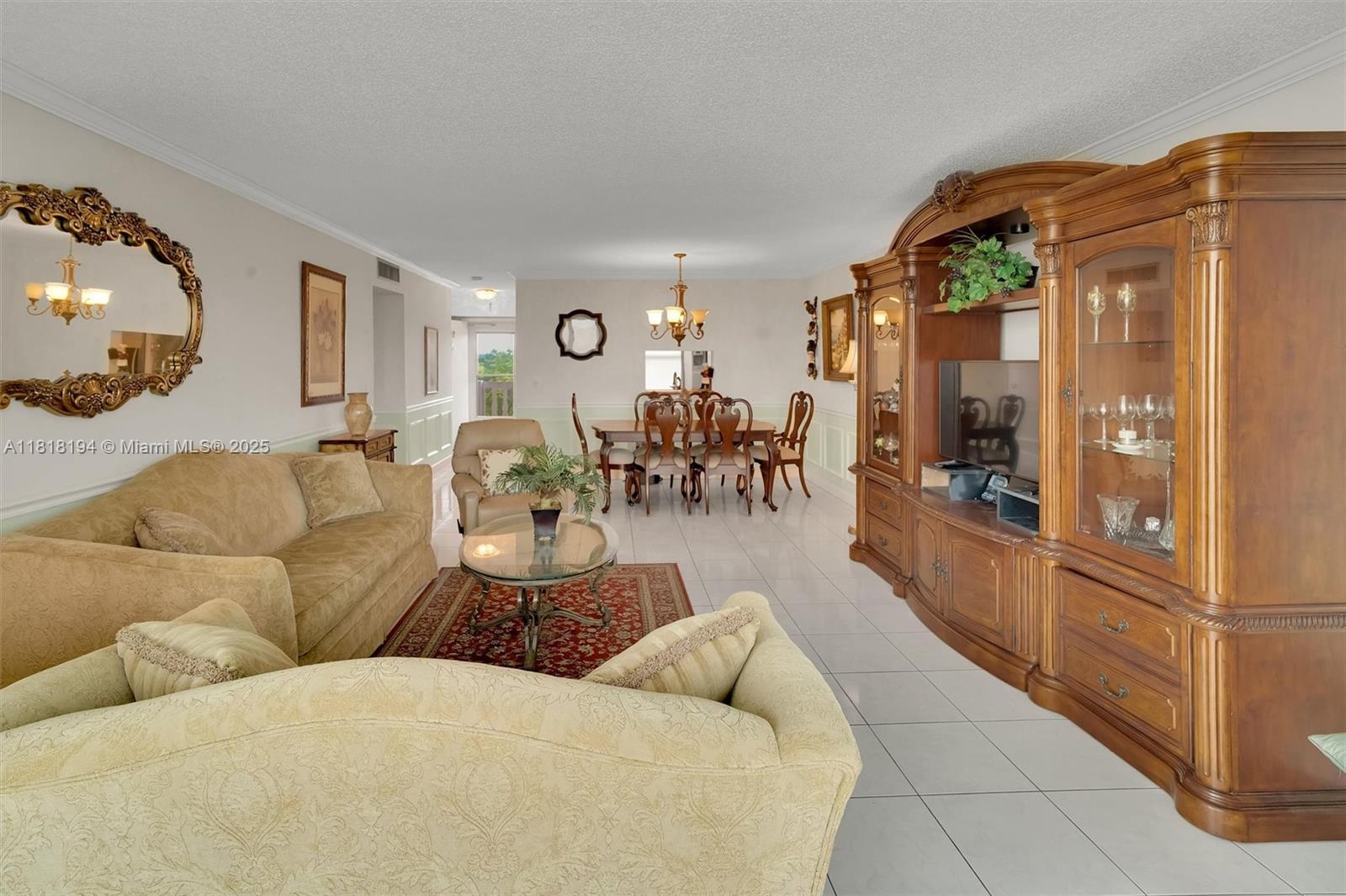 MEADOWBROOK LAKES CONDO - Residential