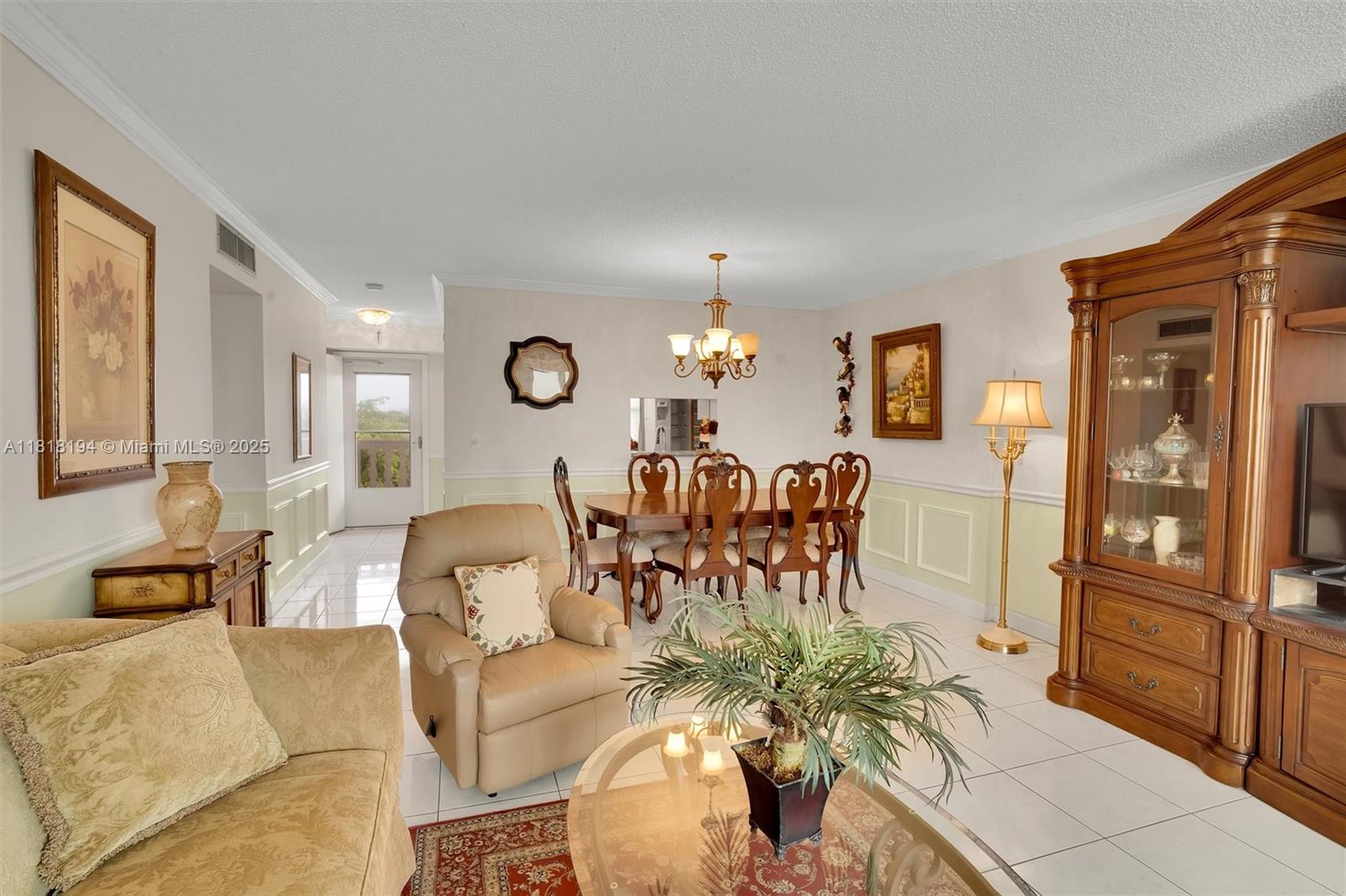 MEADOWBROOK LAKES CONDO - Residential