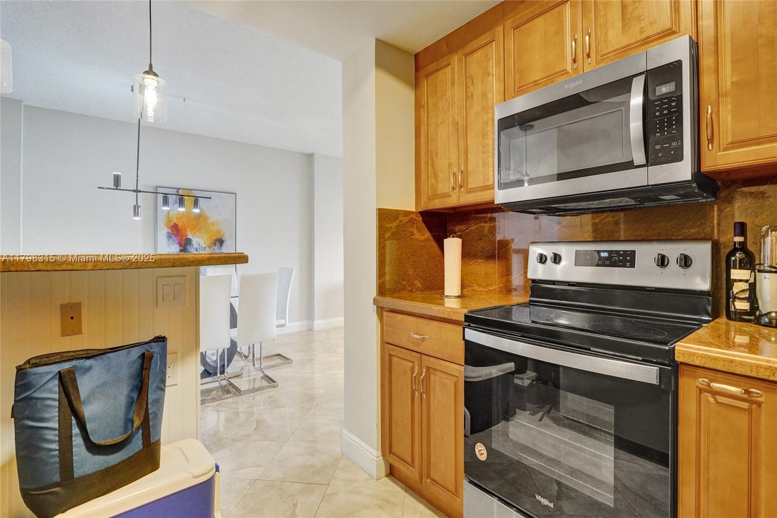 HEMISPHERES CONDO - Residential Lease