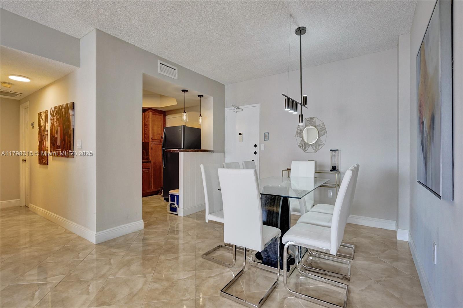 HEMISPHERES CONDO - Residential Lease