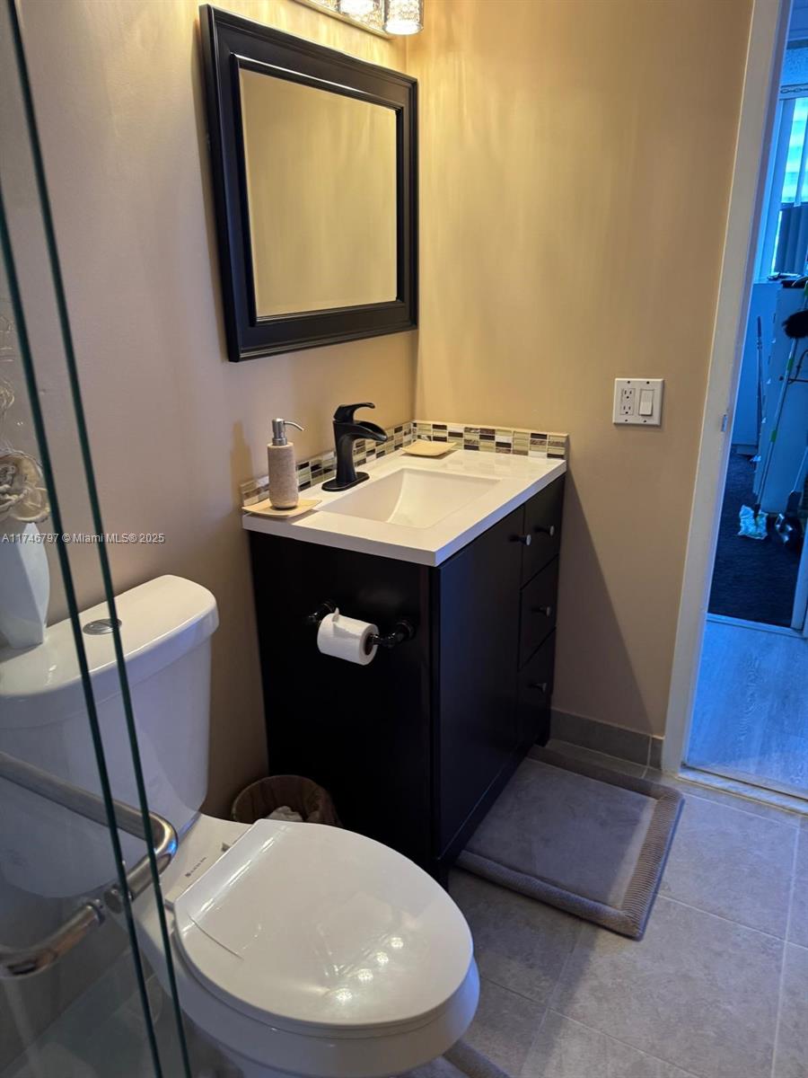 AVANT GARDE CONDO - Residential