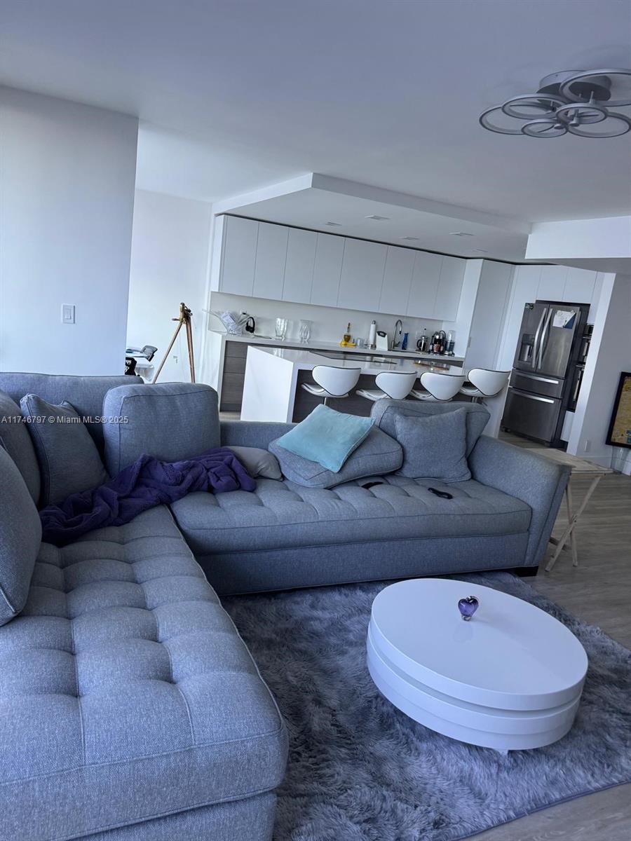 AVANT GARDE CONDO - Residential