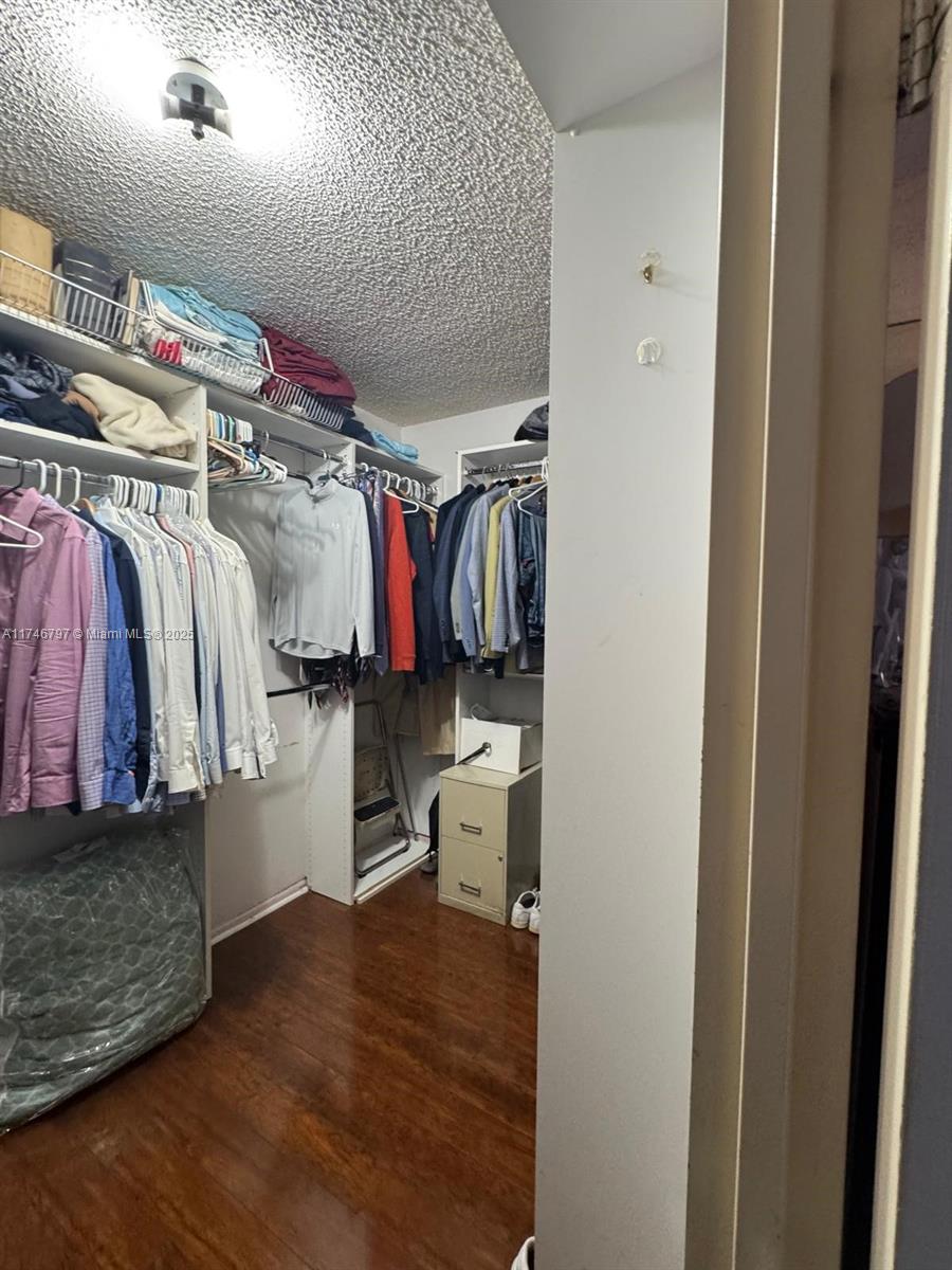 AVANT GARDE CONDO - Residential