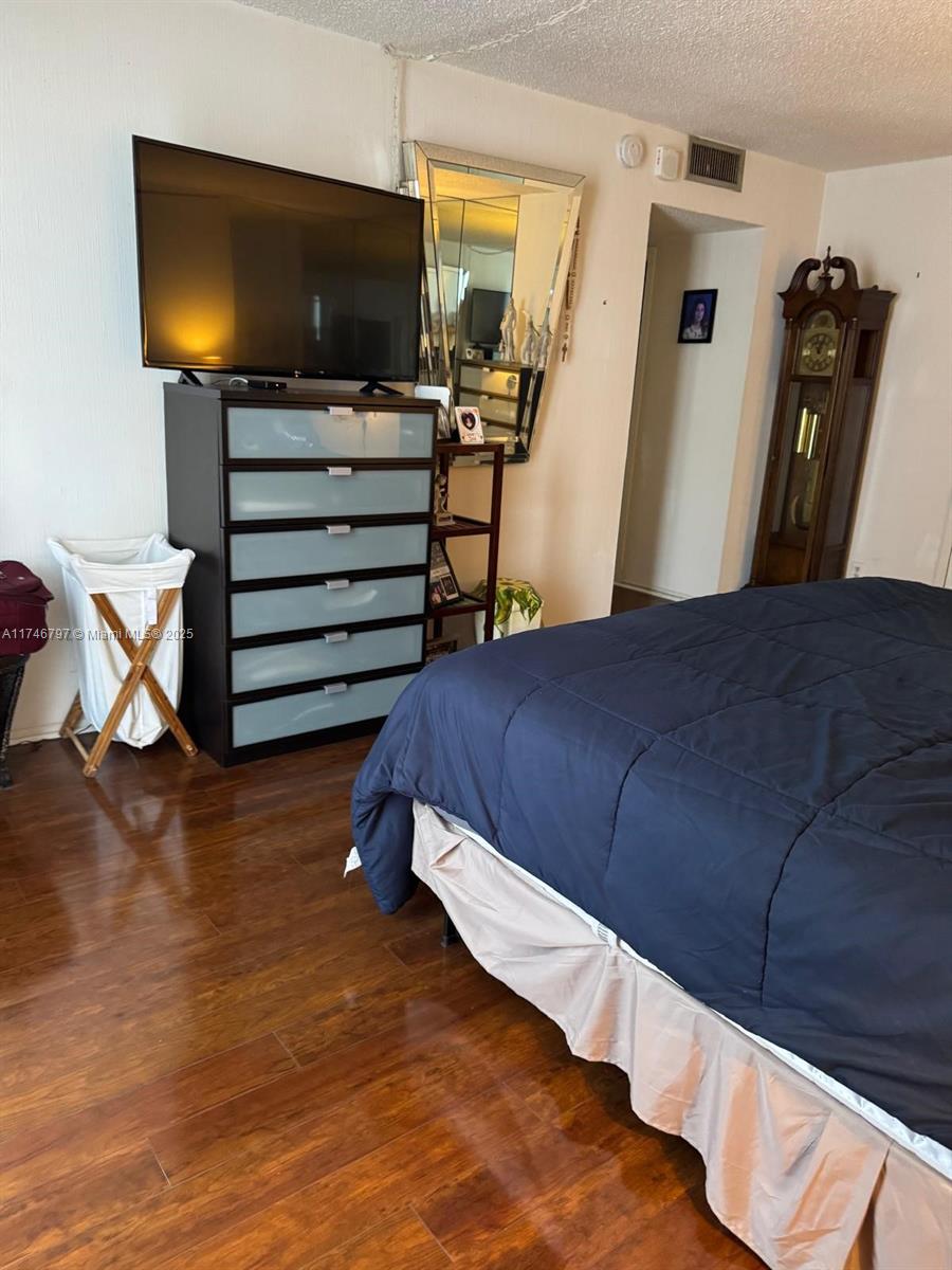 AVANT GARDE CONDO - Residential