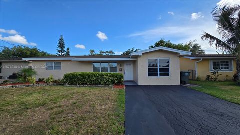 Single Family Residence in Pembroke Pines FL 7910 14th St St.jpg