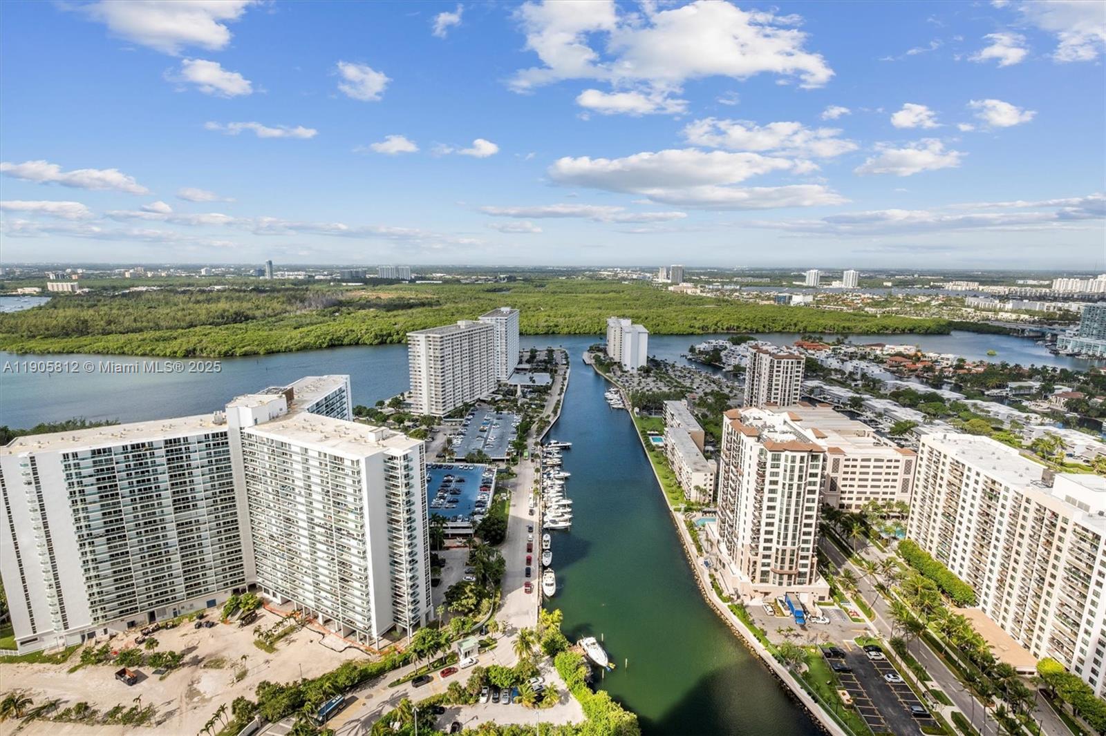 TDR TOWER III CONDO - Residential