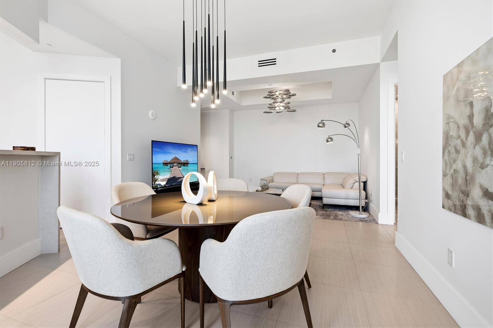 TDR TOWER III CONDO - Residential