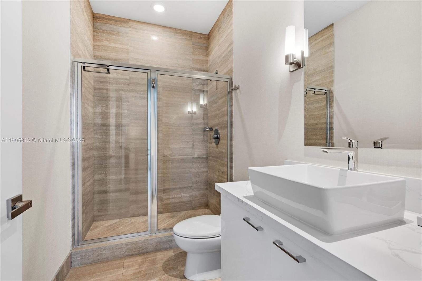 TDR TOWER III CONDO - Residential