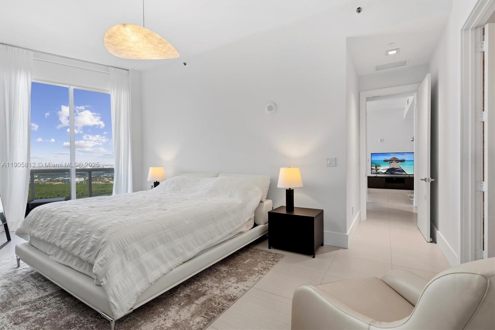 TDR TOWER III CONDO - Residential