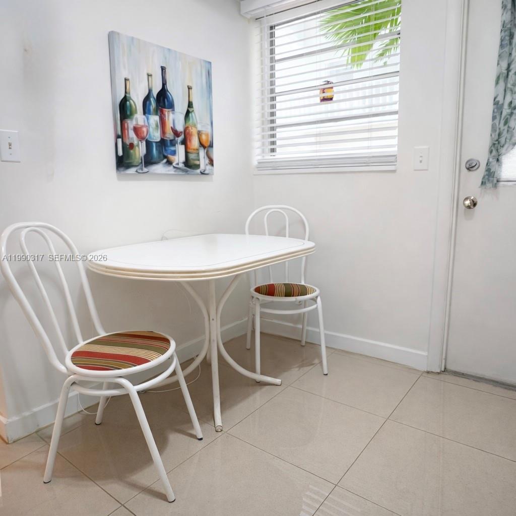 THIRD GULFSTREAM GARDEN - Residential