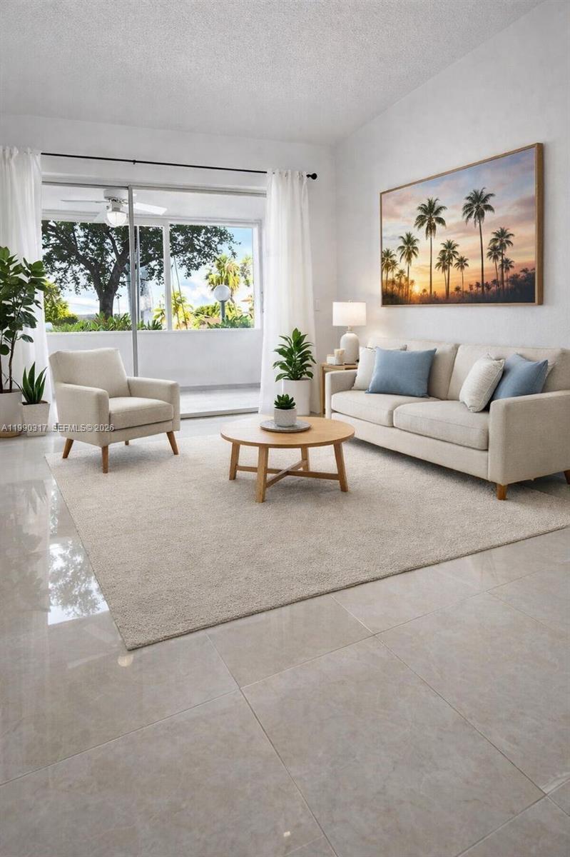 THIRD GULFSTREAM GARDEN - Residential