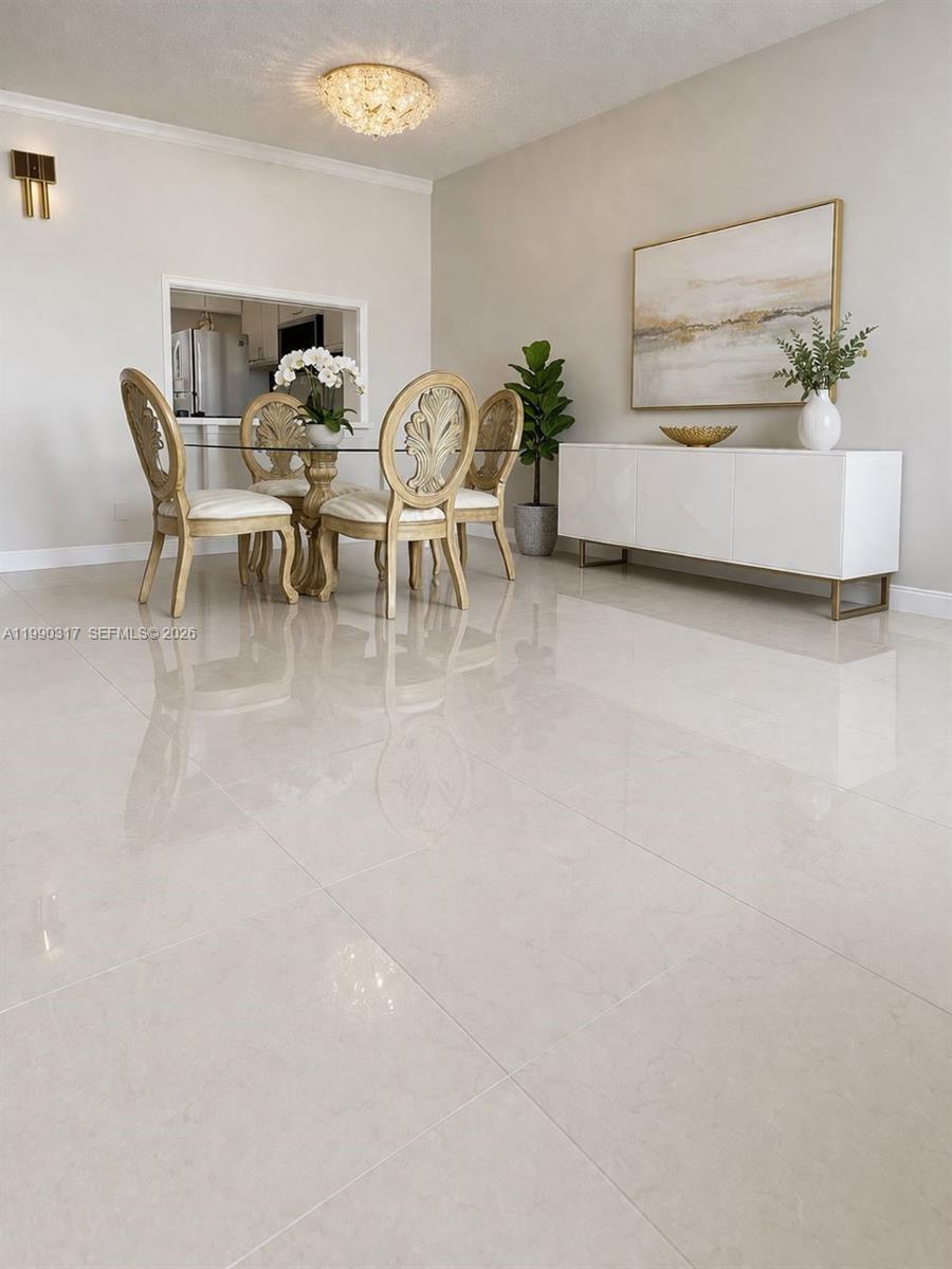 THIRD GULFSTREAM GARDEN - Residential