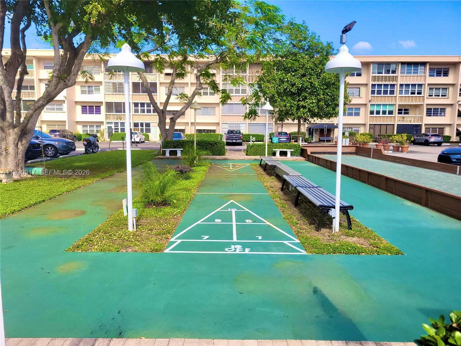 THIRD GULFSTREAM GARDEN - Residential