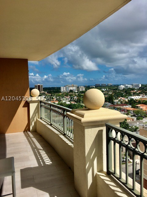 3232 SW 22nd Ter 1303
