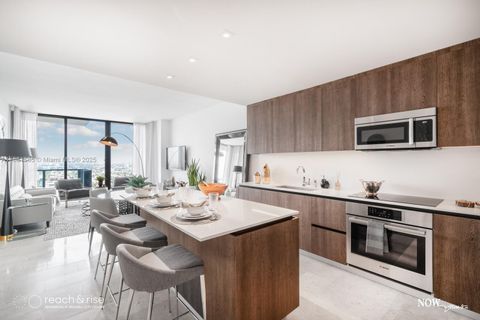 88 SW 7th St 2406 Miami FL 33130